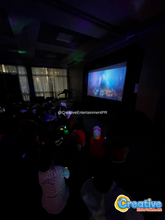 Cargar imagen en el visor de la galería, Animación de "Just Dance" y "Movie Time" con pantalla inflable!