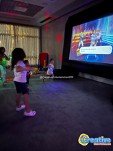 Cargar imagen en el visor de la galería, Animación de "Just Dance" y "Movie Time" con pantalla inflable!