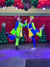 Cargar imagen en el visor de la galería, Anfitrión Creativo de bailes y juegos con personaje infantil